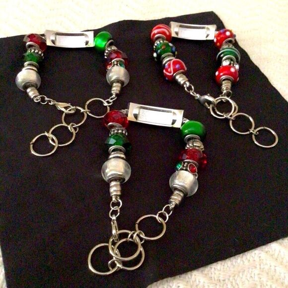 HOLIDAY BRACELETS- THREE (1 JOY & 2 PEACE) NEW - Picture 2 of 12